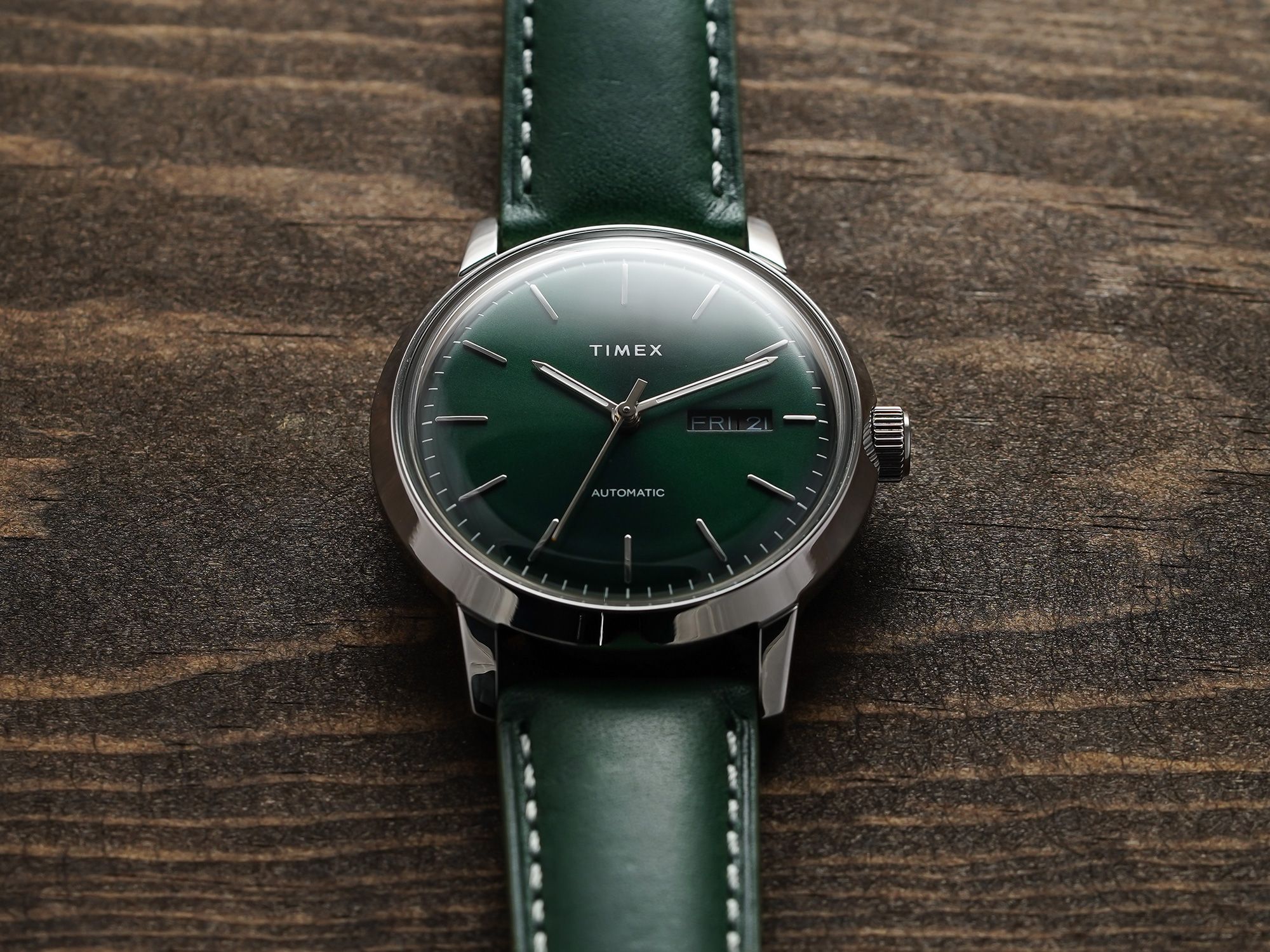 Timex Marlin Day Date Green 2024 favors