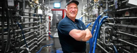 Graffiti på veggen ved et av Yaras anlegg