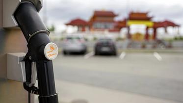 Nærbilde av hydrogenpumpe på en fyllestasjon