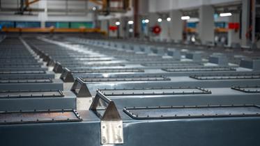 Maskiner inne i produksjonsanlegget til Glencore Nikkelverk