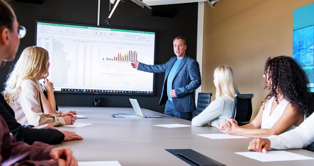 Ansatte i kontormiljø