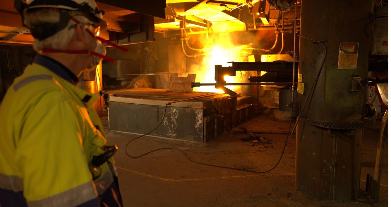 Arbeid ved smelteovn