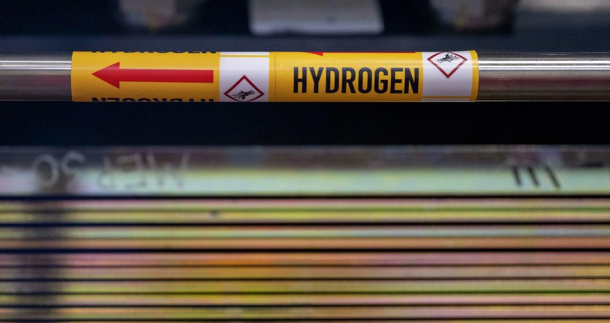 Rør som det står hydrogen på