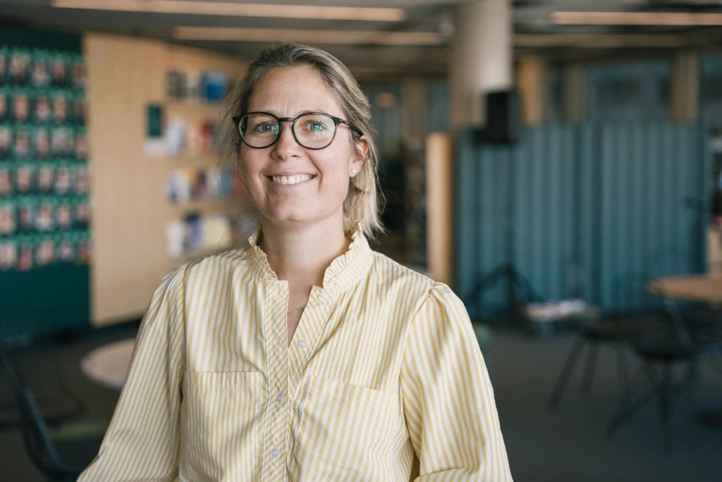 Elin Ulstad Stokland i Enova jobber med omstillingen av sjøfarten i Norge. 