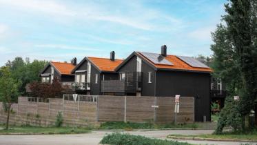Rekkehus med solceller på taket
