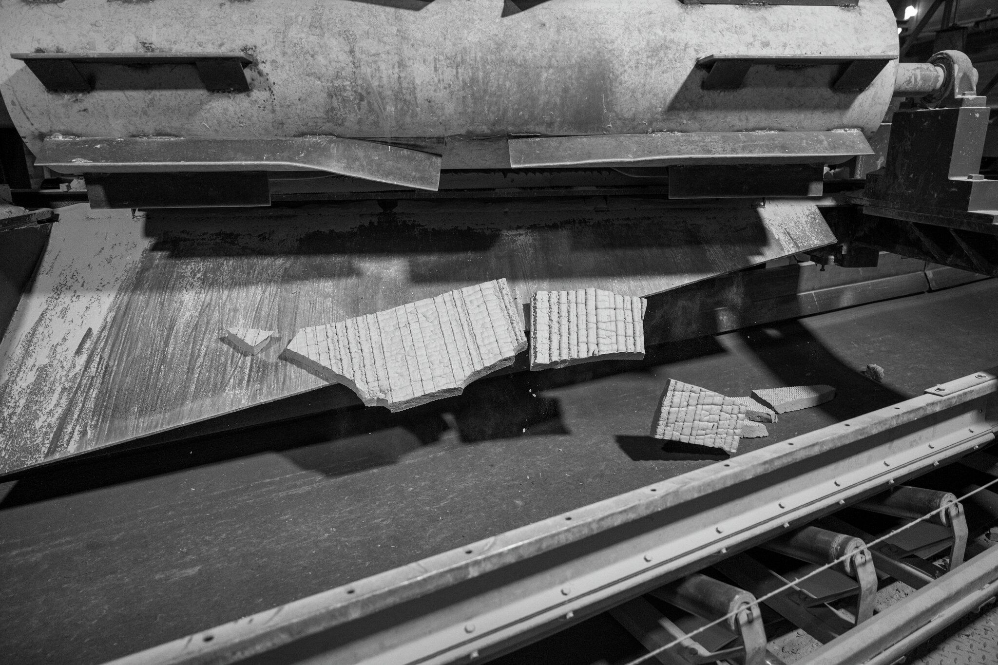 Skumglass knekker opp.