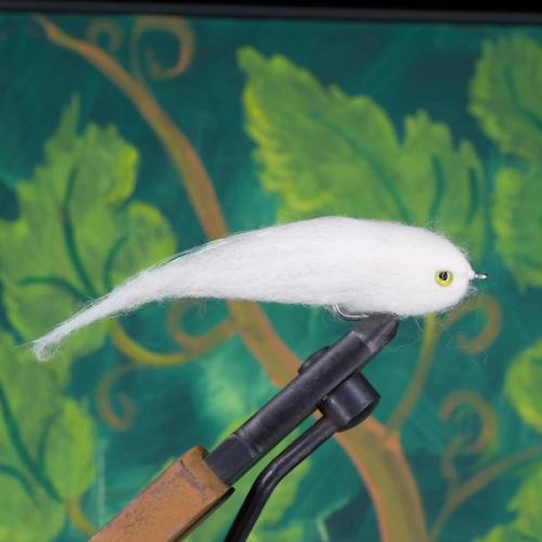 Pike Streamer White