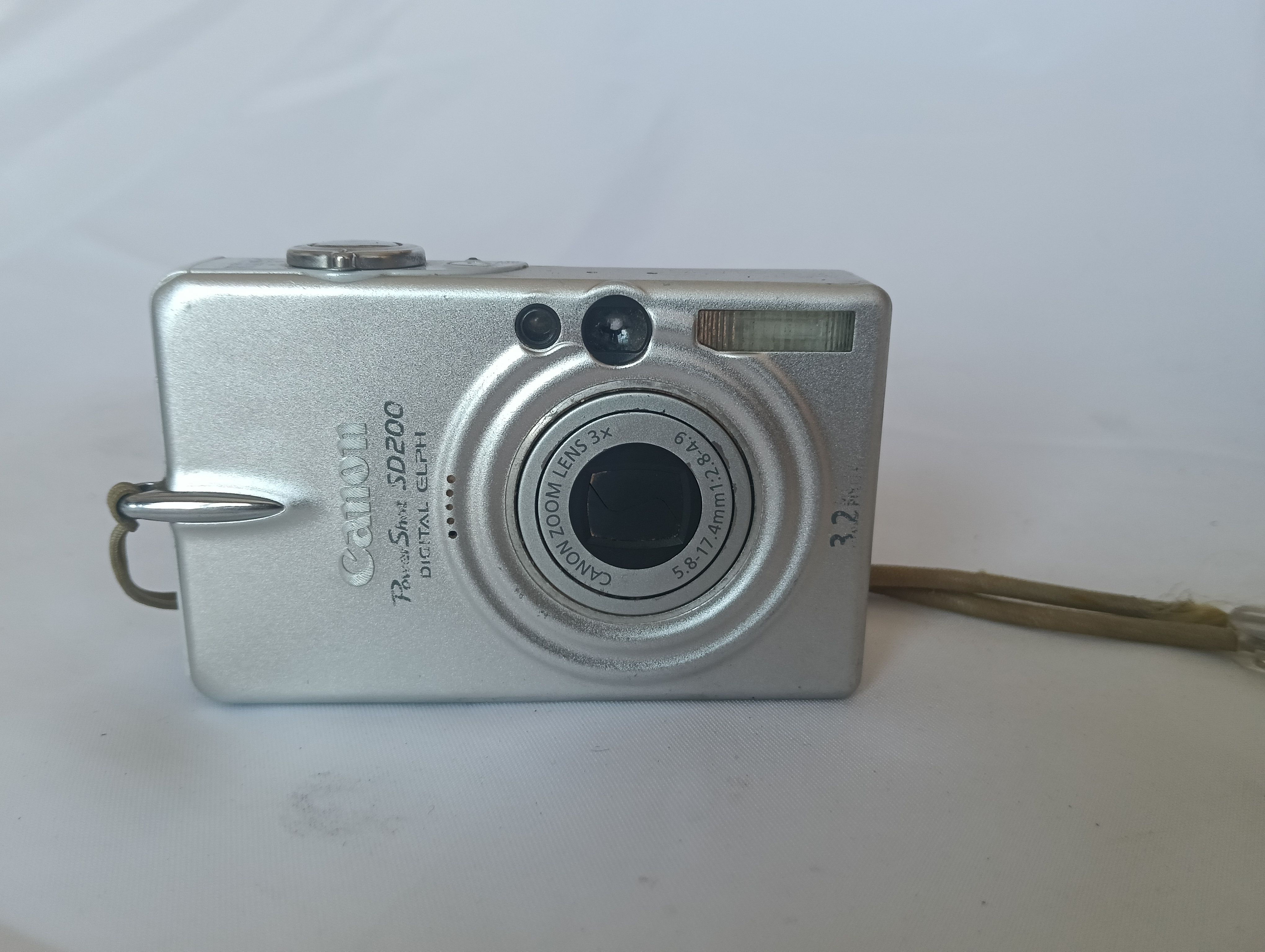 Canon PowerShot SD200