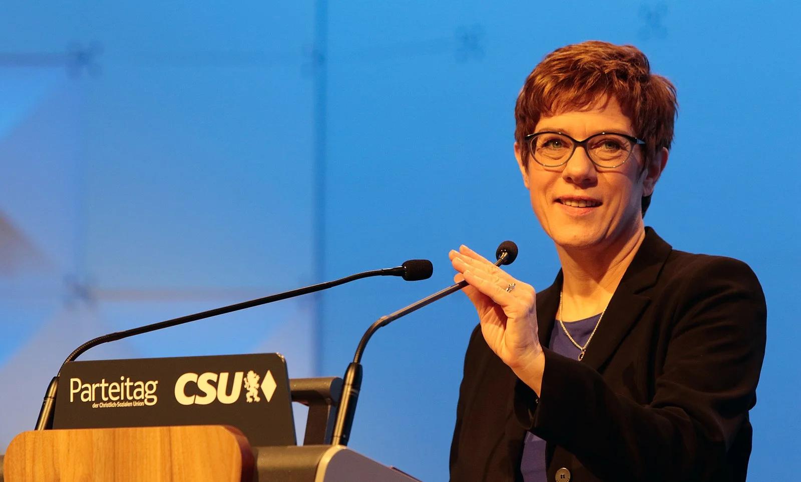 Parties in German Governing Coalition Stratify