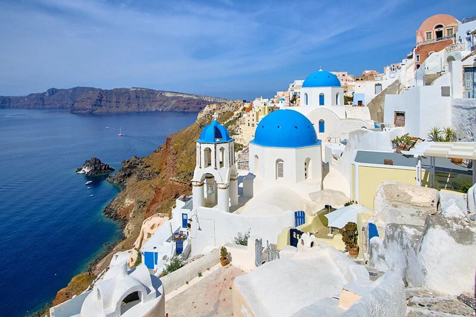 Greece Prepares for Full Opening to Tourists Mid-Pandemic