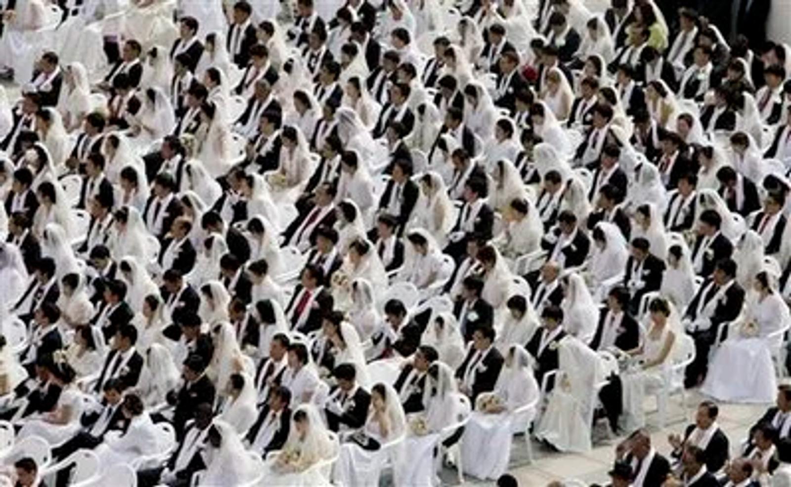 Kishida Announces Long-Awaited Investigation into Unification Church