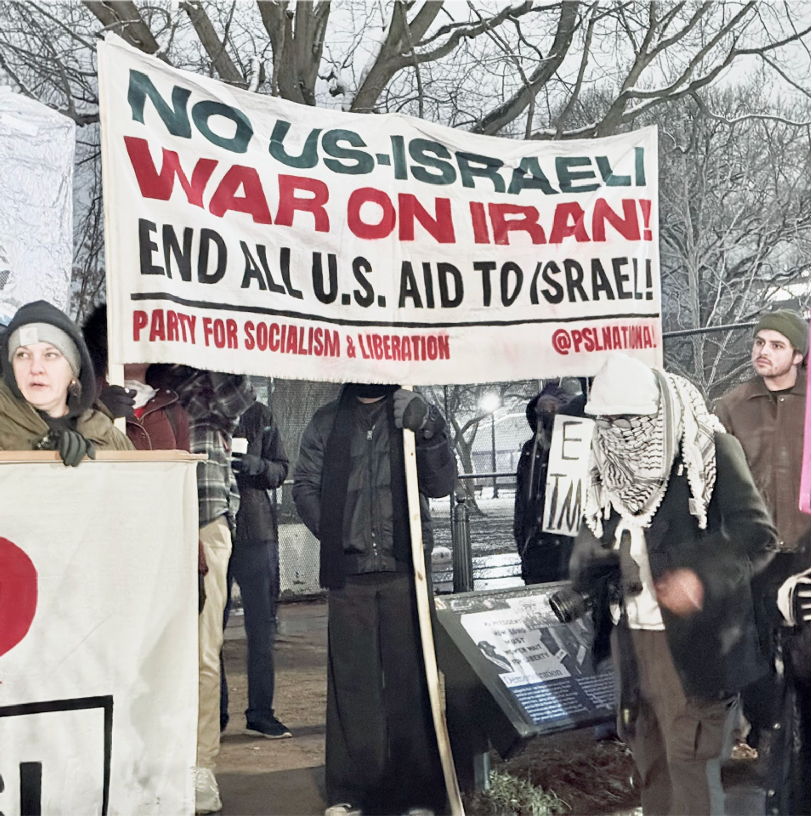 Protesters Rally at White House as Iran’s Unrest Deepens and Fears of Wider Conflict Grow