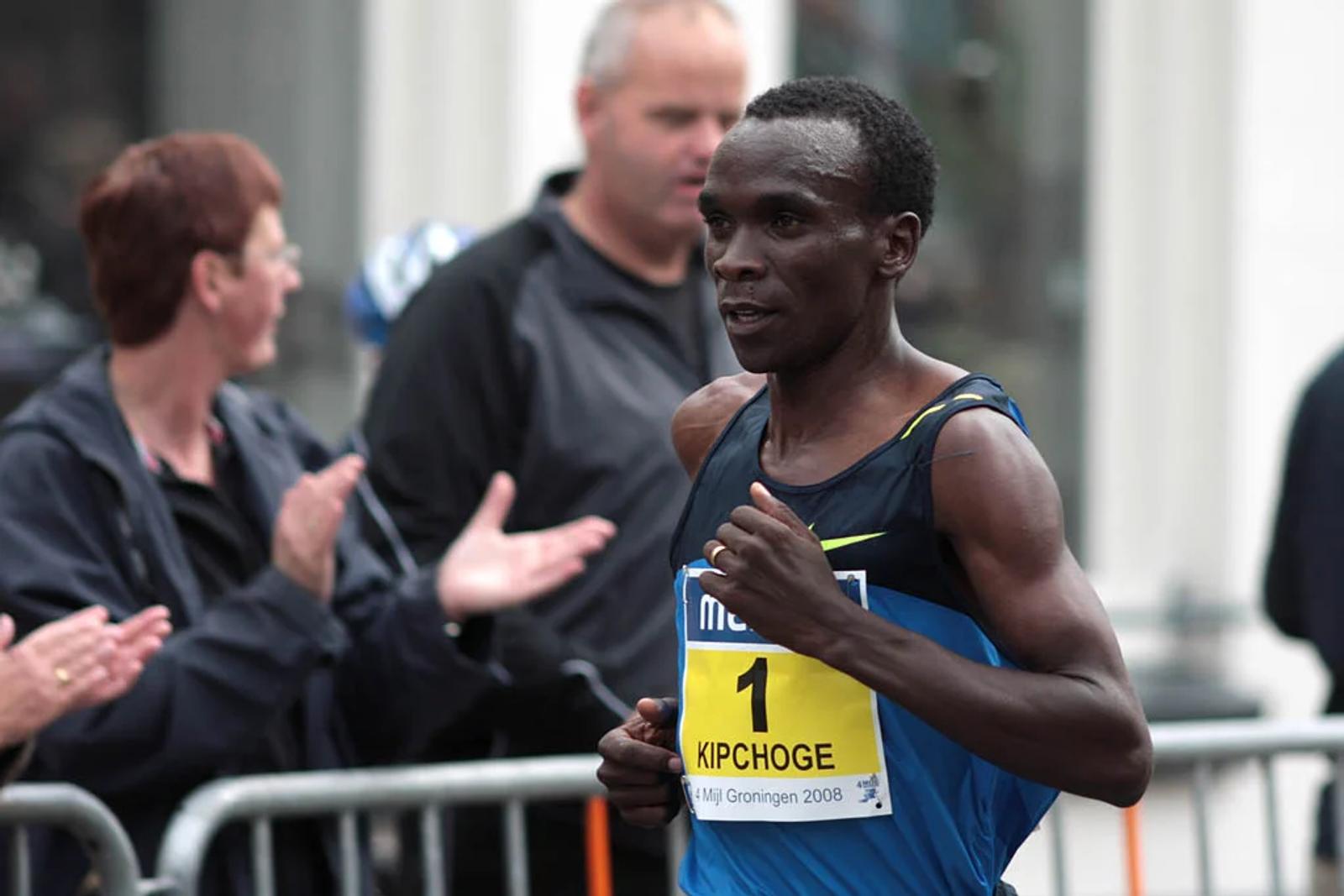 Two Kenyan Runners Break World Marathon Records