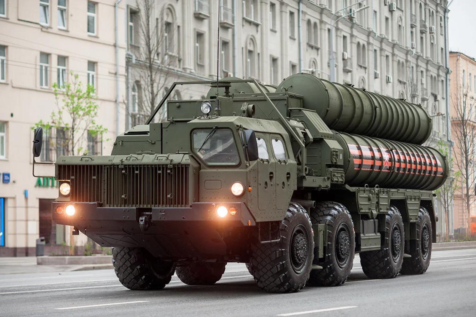 US Considers Imposing Sanctions on India