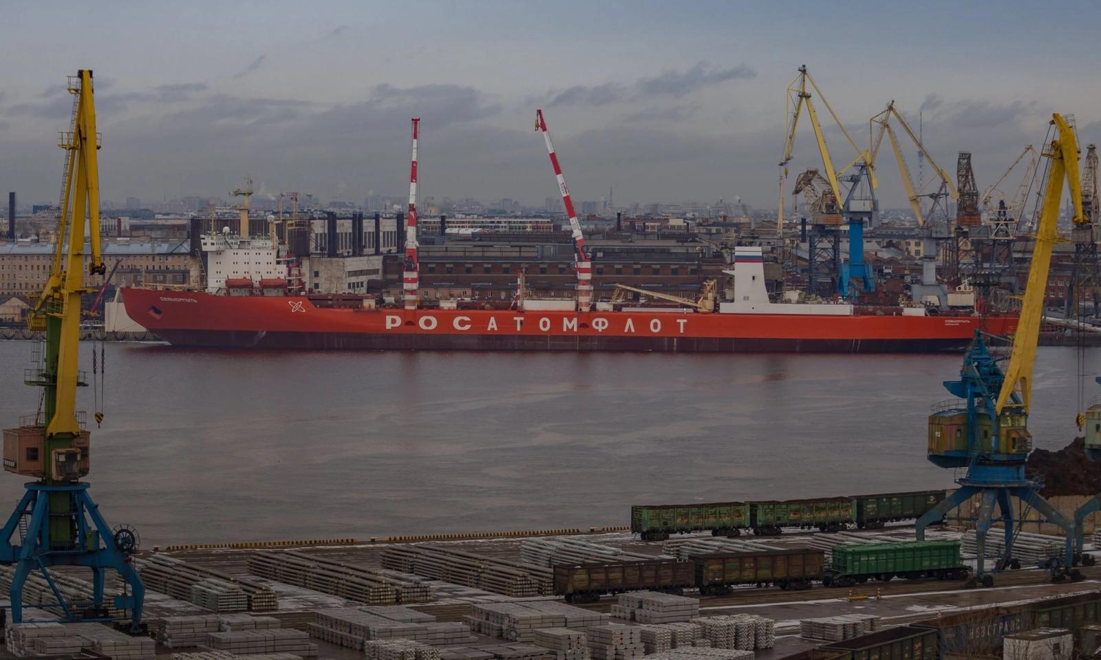 Sevmorput, one of the ships whose presence in the Baltic Sea has been alleged to be linked to Balticconnector damage, in St. Petersburg in 2020