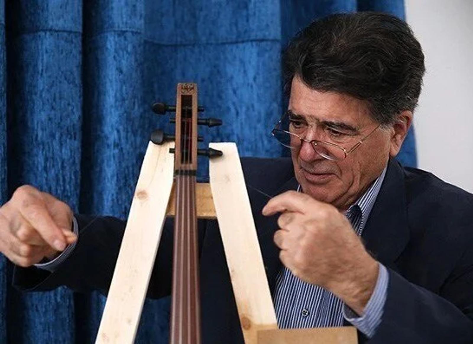 Ostad Shajarian, Voice of Iran, Dies