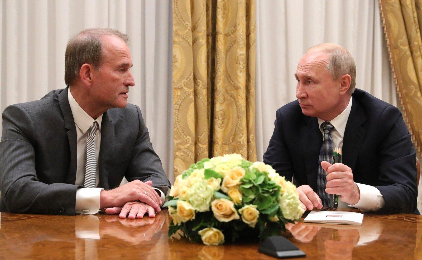 Ukrainian President Sanctions Pro-Russian Opposition Leader