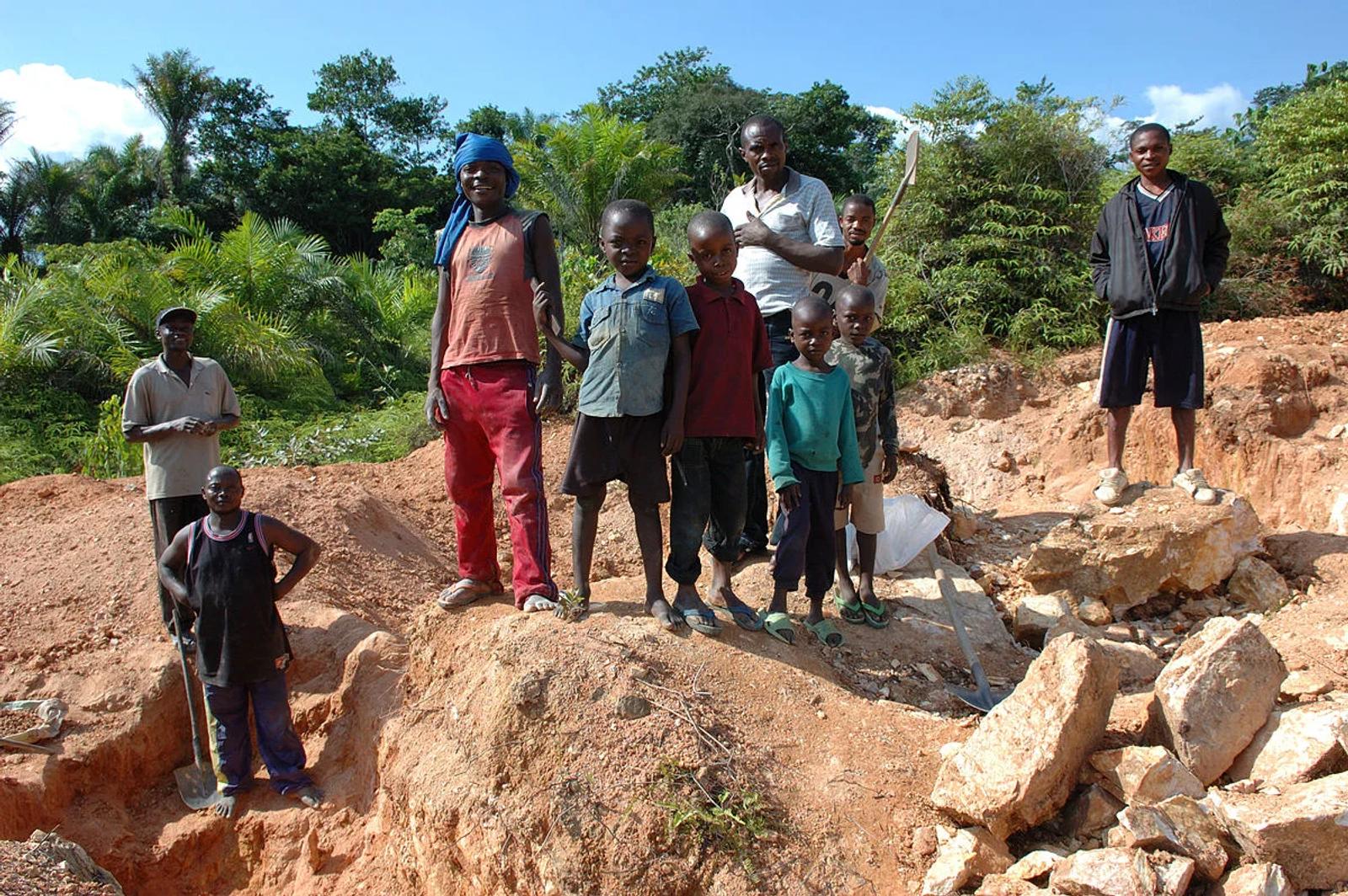 Two Dozen Dead in Collapse of Illegal DRC Gold Mine