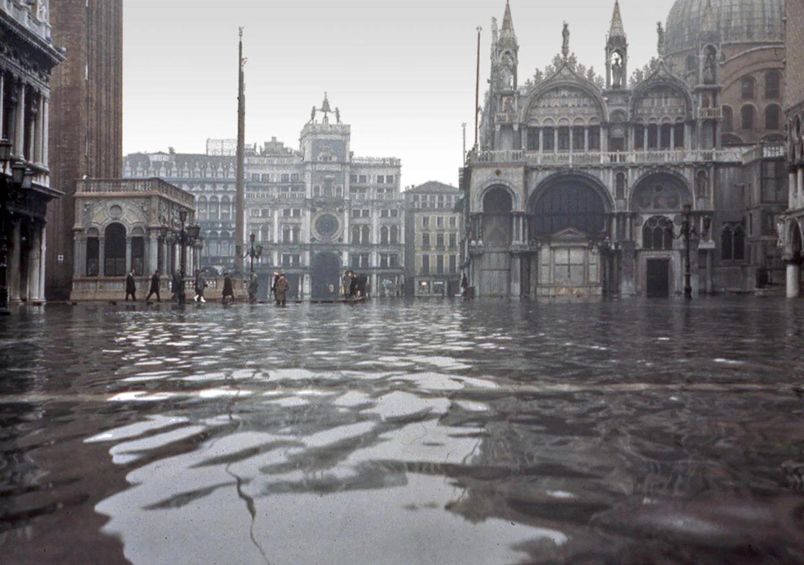 Compass World: Historic Flooding in Venice