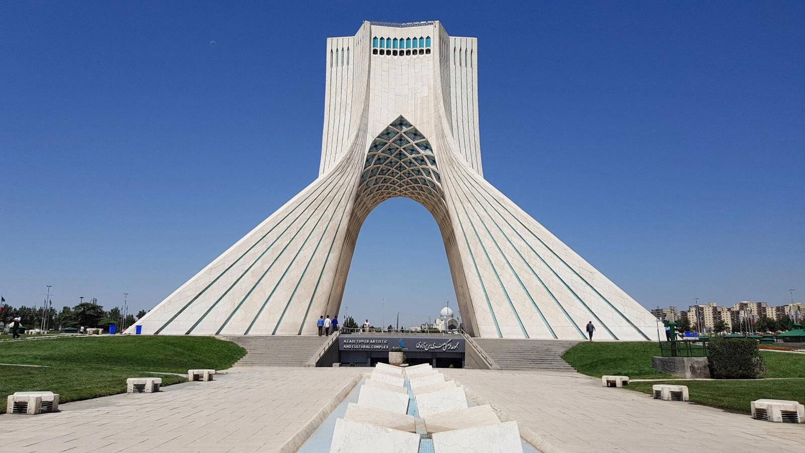 U.S. Imposes New Sanctions Against Iranian Oil Sector
