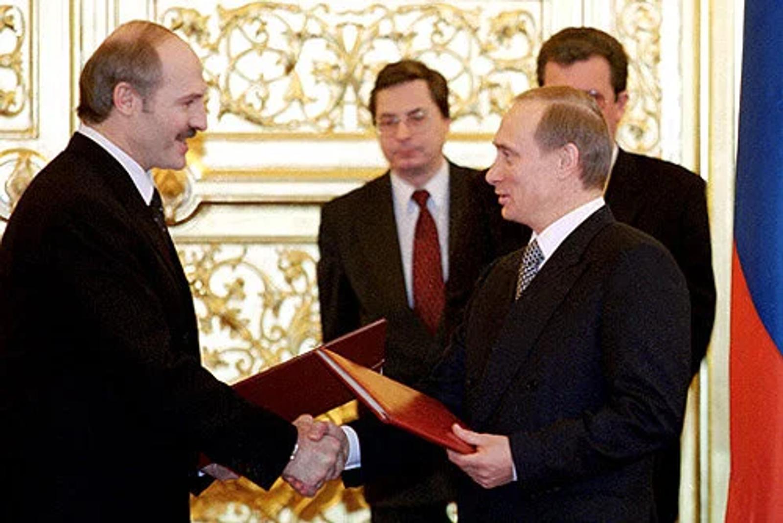 Russia Arrests Duo Accused of Lukashenko Assassination Plot