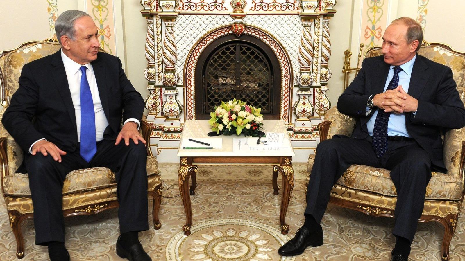Russian President Vladimir Putin meeting with Israeli Prime Minister Benjamin Netanyahu in 2015