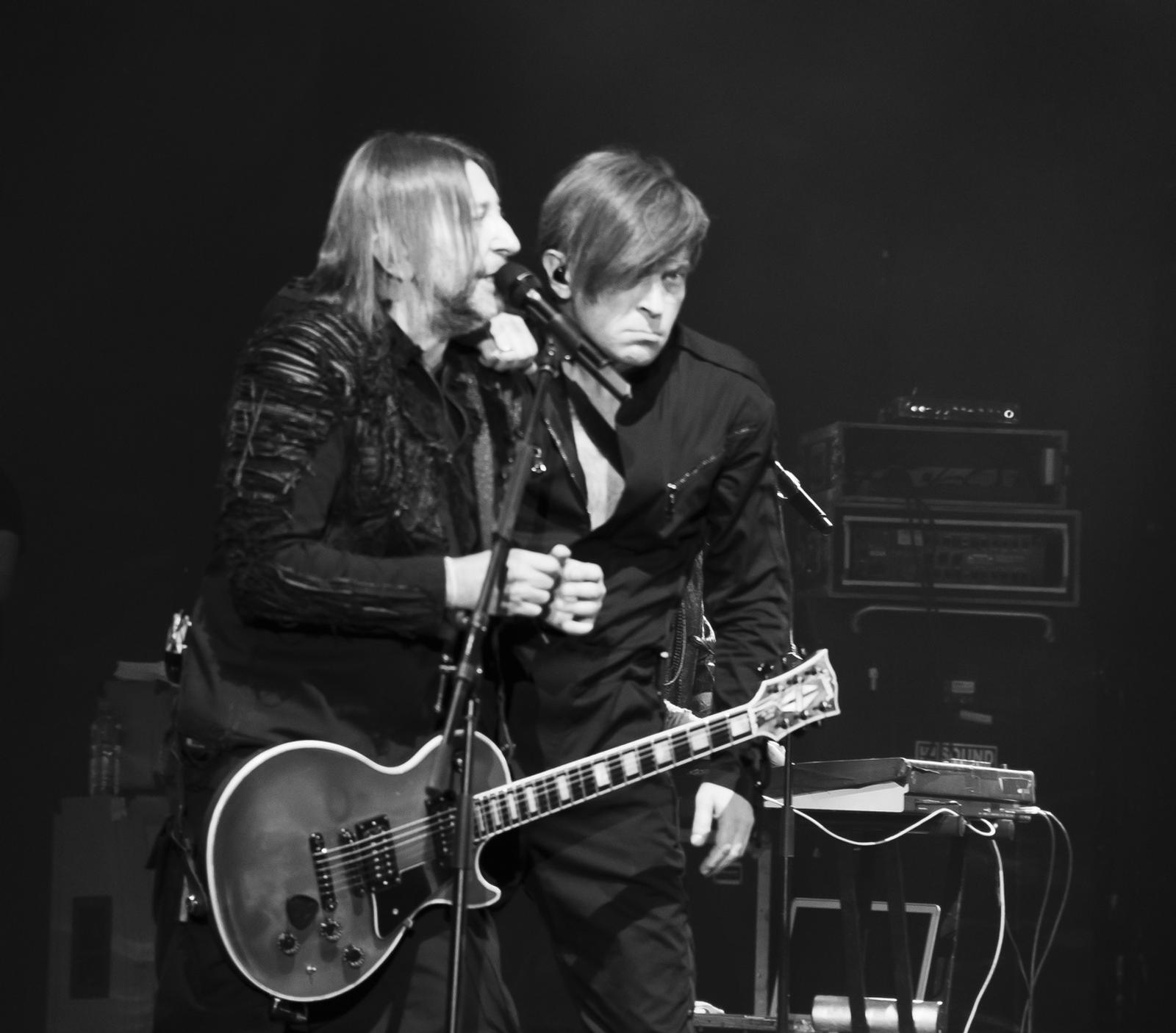 Seven members of Russian rock band Bi-2 were arrested in Phuket, Thailand after alleged intervention by Russian authorities