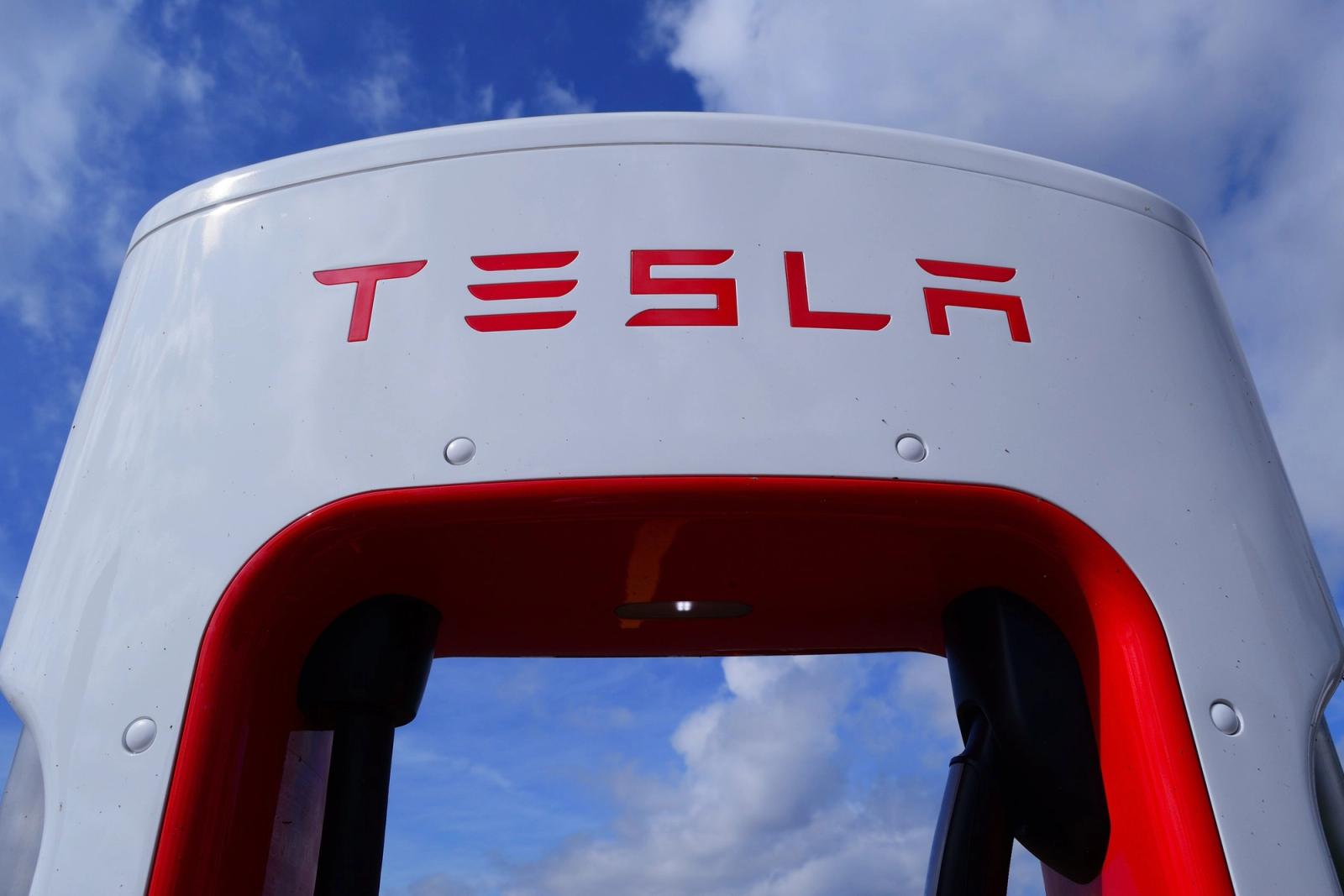 Tesla Sales Plummet in Europe Amid Political Tensions