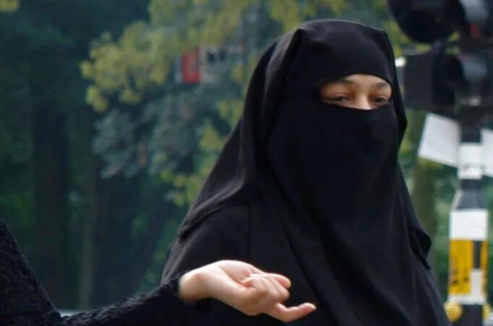 Sri Lanka Proposes Burqa Ban
