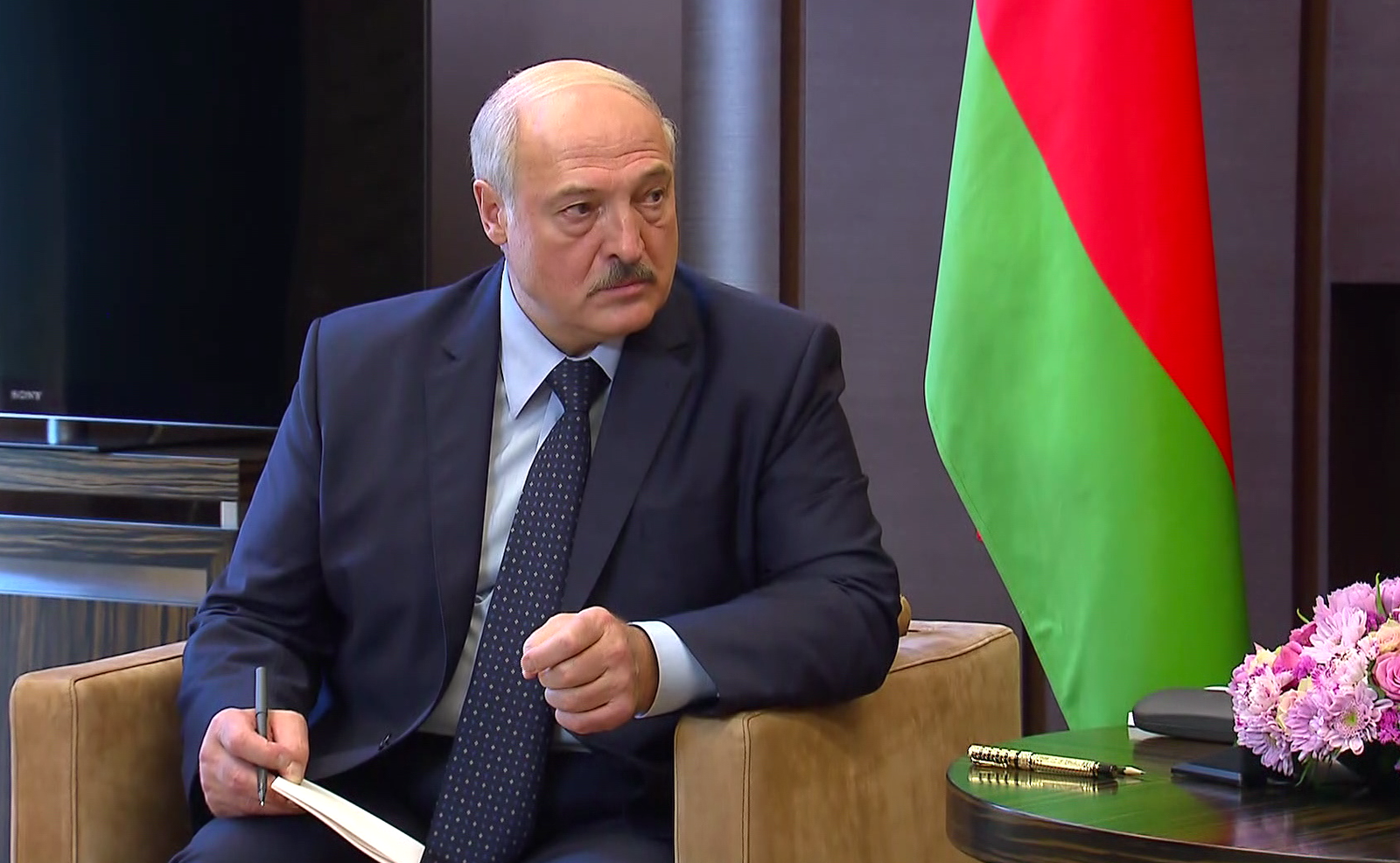 On China Visit, Lukashenko Calls for Cease-Fire in Ukraine
