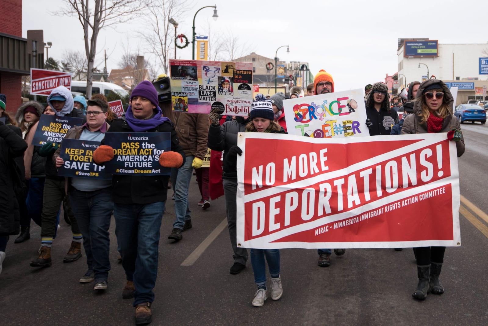 More Than 200 Venezuelans  Deported from US Depsite Court Orders