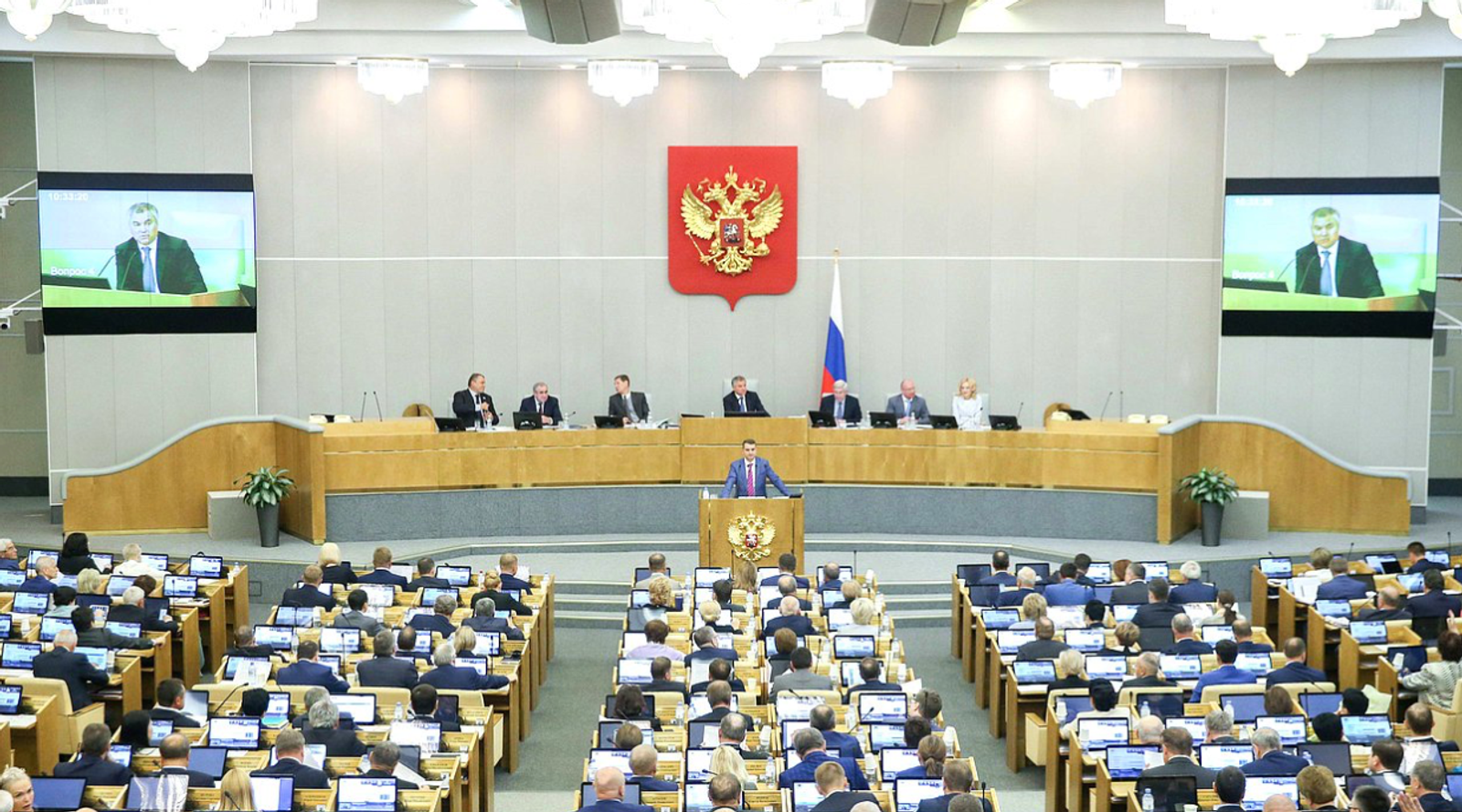 Russian Lawmakers Tighten Media Control with New Laws