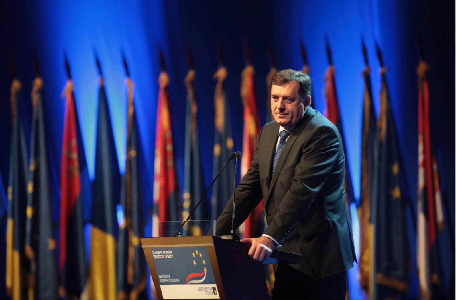 World Leaders Launch Diplomatic Offensive On Bosnia Amid Secession Fears