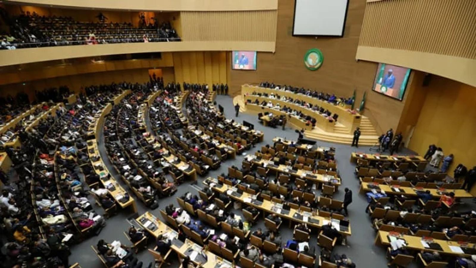 Rwanda’s Kagame Passes Baton to Egypt’s Al-Sisi at African Union Summit