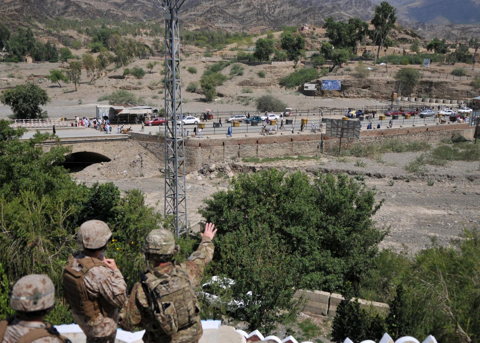 Seven Pakistani Soldiers Killed by Insurgents