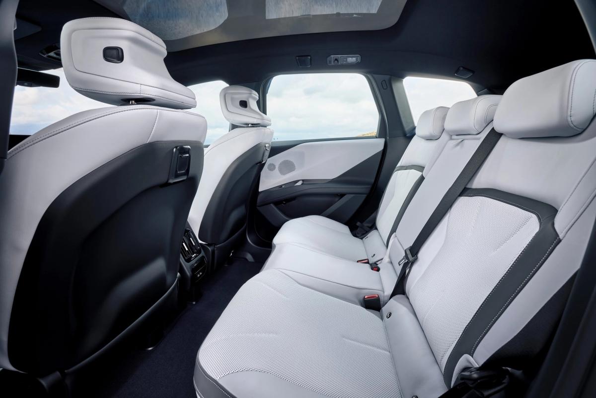 Up To 805 Km On A Charge: BMW Launches New iX3 In Singapore – photo 5
