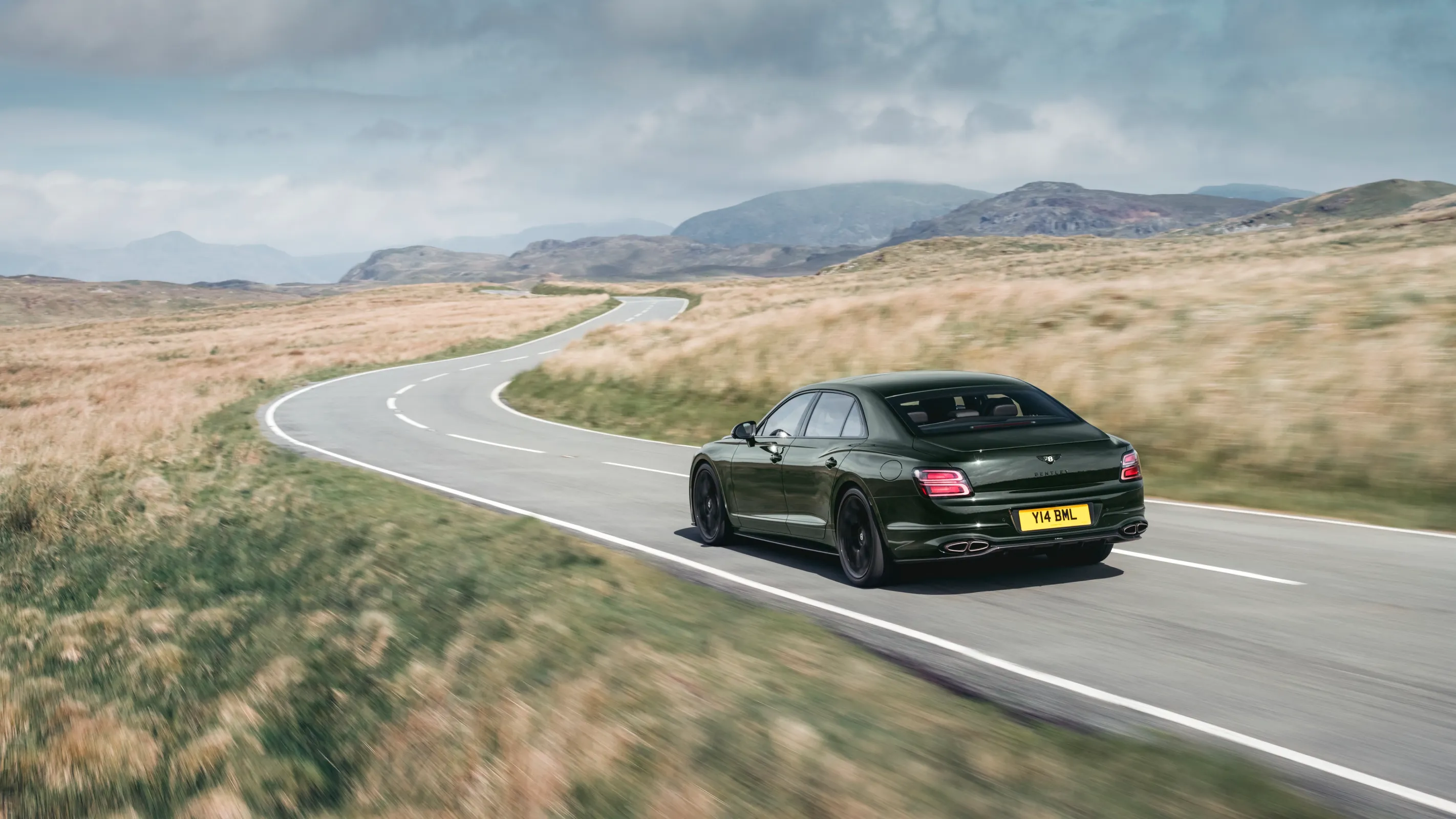 Bentley Flying Spur Goes On The Offensive
