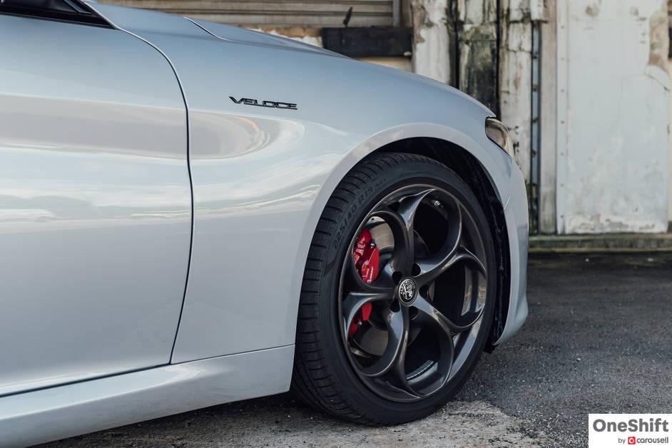 Alfa Romeo Giulia Veloce Review: The Hearty Italian – photo 50