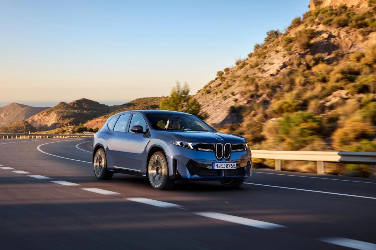 Up To 805 Km On A Charge: BMW Launches New iX3 In Singapore – photo 1