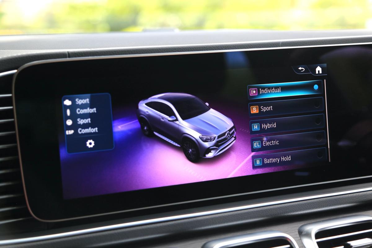 Mercedes-Benz GLE 400e Coupe 4Matic Review: Plugging Into Prestige – photo 46