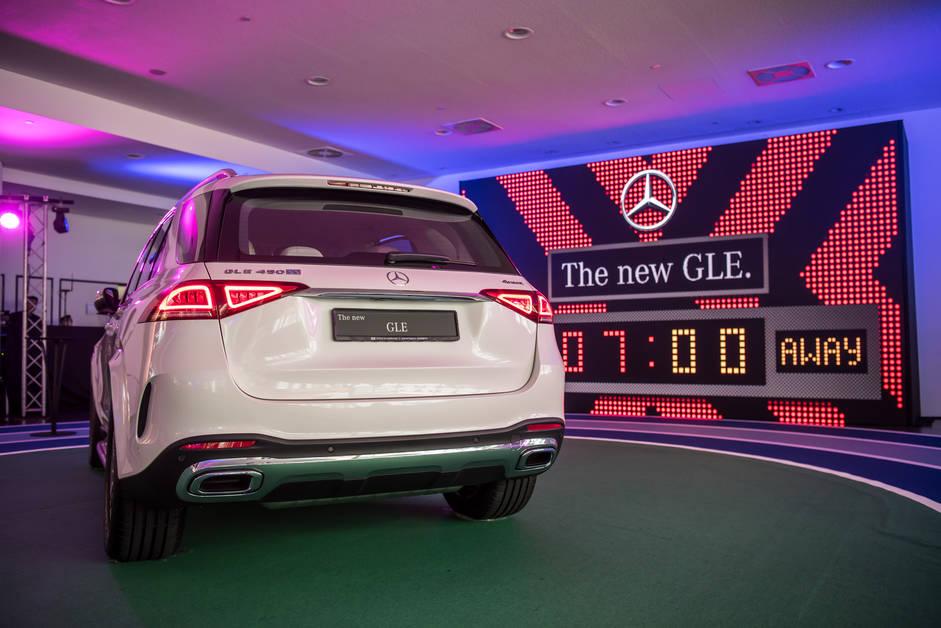 Mercedes-Benz Launches The GLE, Their E-Class SUV – photo 2