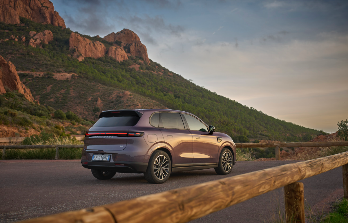 Leapmotor Launches B10 Lifestyle-Oriented SUV At Singapore Motorshow – photo 2