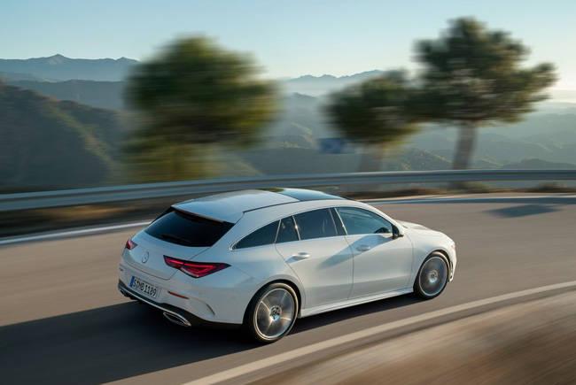 The new Mercedes-Benz CLA Shooting Brake - Sports Car with Load Space – photo 3