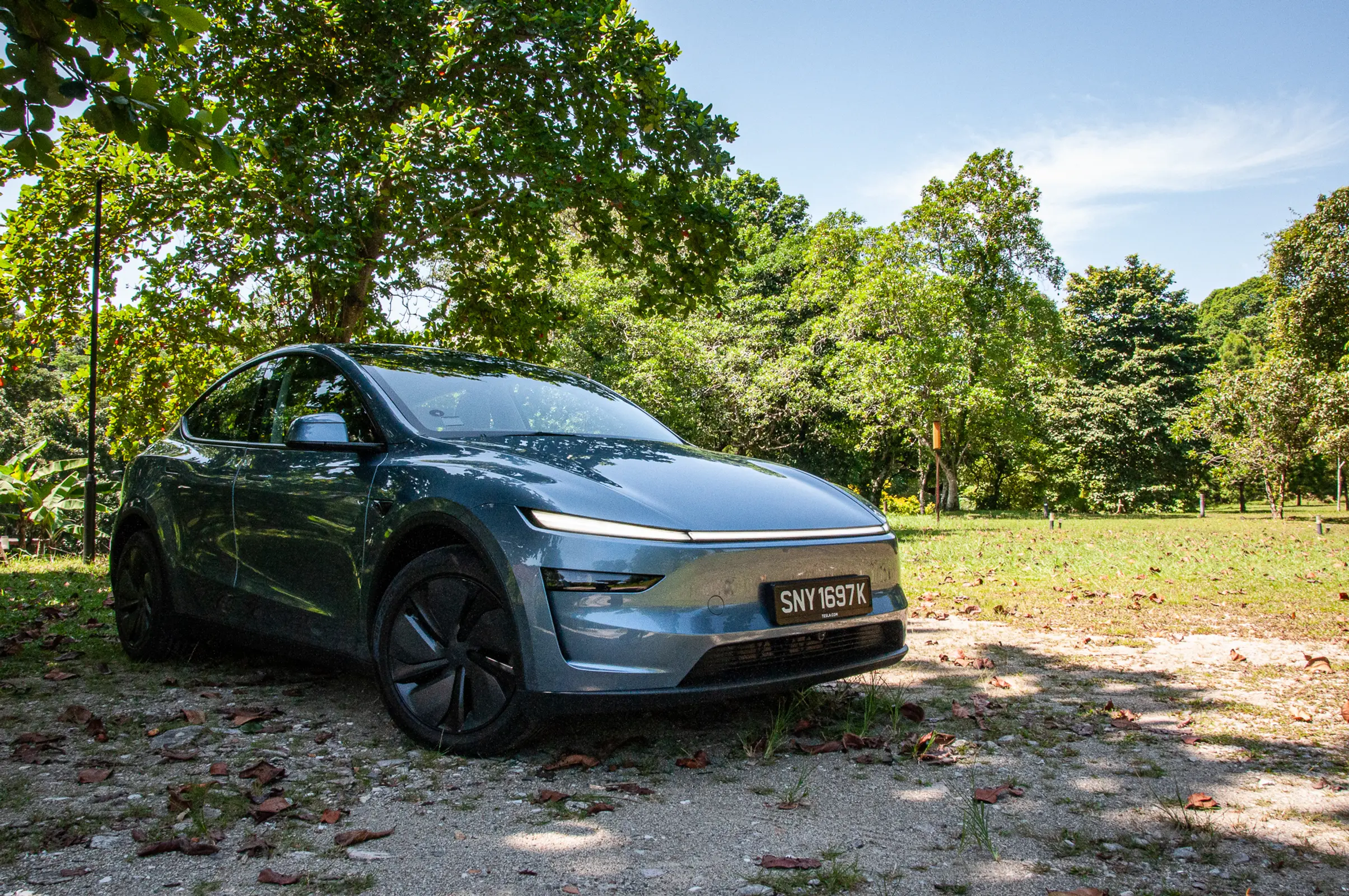 Tesla Model Y (Cat B Rear-Wheel Drive) Facelift Review: The iPhone Of EVs Grows Up