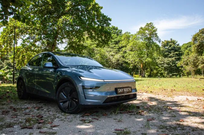 Tesla Model Y (Cat B Rear-Wheel Drive) Facelift Review: The iPhone Of EVs Grows Up