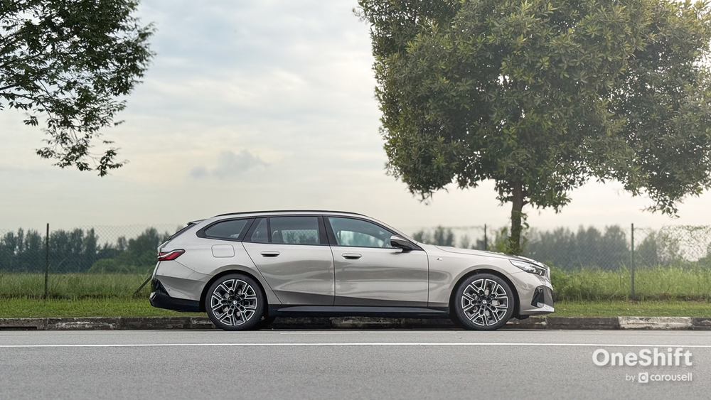 BMW 5 Series 520i M Sport Touring Review: World Tour – photo 22