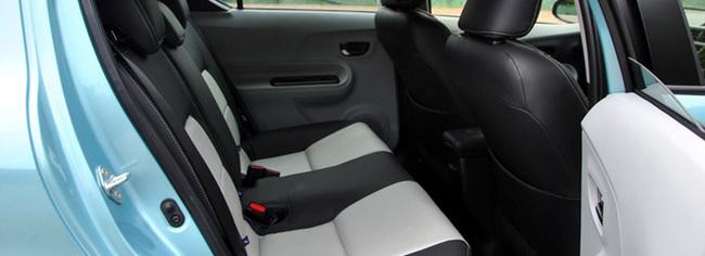Toyota Prius C 1.5 Auto Review: Vitamin C supplement – photo 4