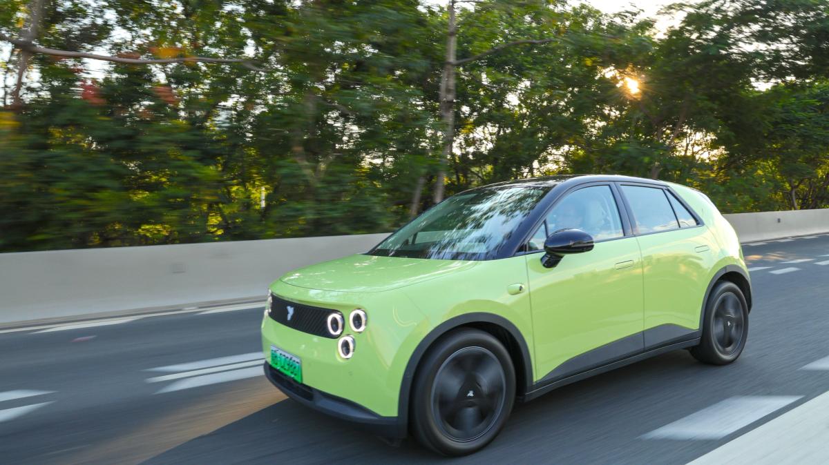 firefly Review (In Shenzhen): Small Cars Don’t Have To Feel Small – photo 34