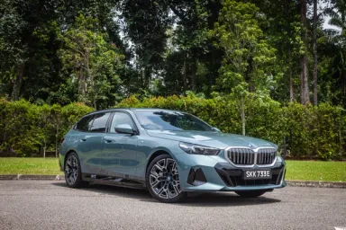 BMW i5 Touring eDrive40 M Sport Review: Consummate All-Rounder