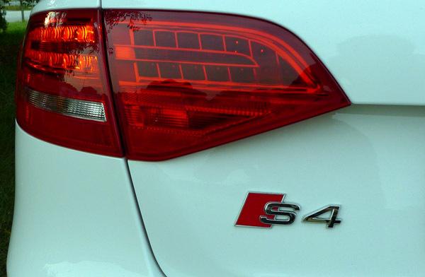Audi S4 3.0 TFSI quattro S Tronic Review: Big blow – photo 2